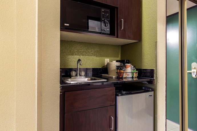 Imagen de la habitación del Hotel Quality Inn & Suites Columbia. Foto 6