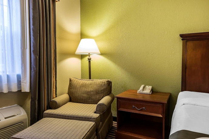 Imagen de la habitación del Hotel Quality Inn & Suites Columbia. Foto 10