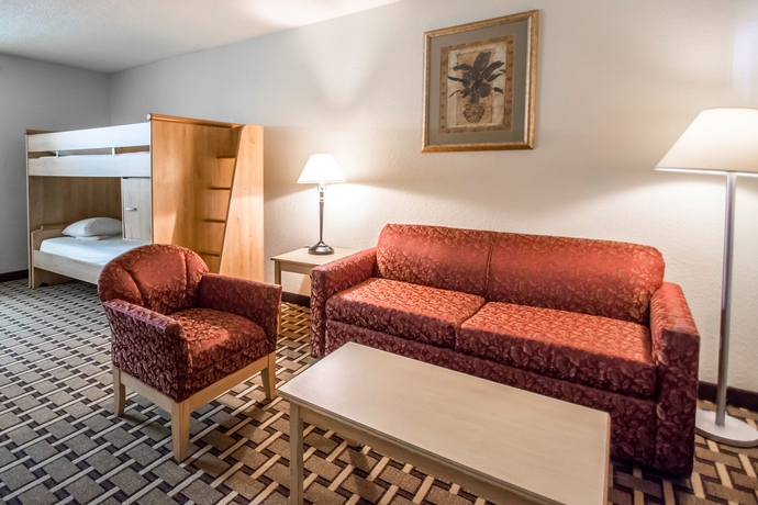 Imagen de los interiores del Hotel Quality Inn & Suites Eastgate. Foto 15