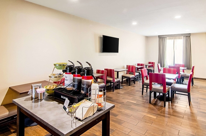 Imagen del bar/restaurante del Hotel Quality Inn & Suites. Foto 1