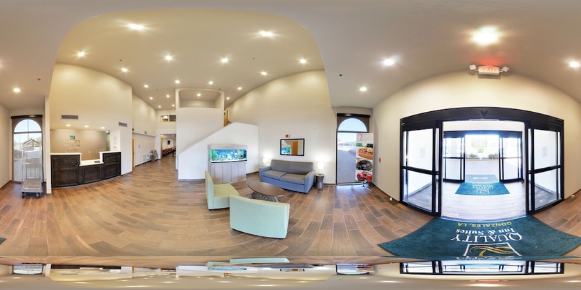 Imagen de los interiores del Hotel Quality Inn & Suites, Gonzales. Foto 15