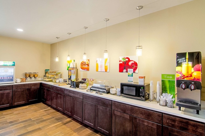 Imagen del bar/restaurante del Hotel Quality Inn & Suites, Gonzales. Foto 2