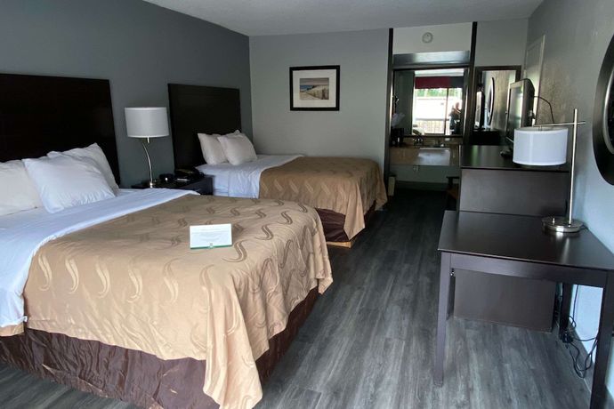 Imagen de la habitación del Hotel Quality Inn & Suites Gulf Breeze Bayside near Pensacola Beach. Foto 12