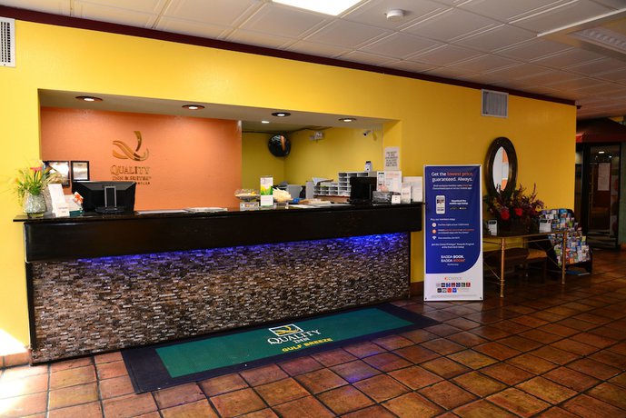 Imagen de los interiores del Hotel Quality Inn & Suites Gulf Breeze Bayside near Pensacola Beach. Foto 20