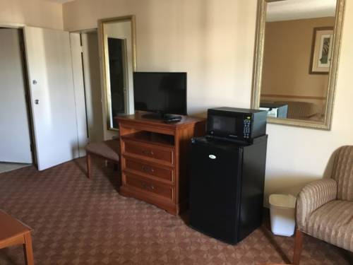 Imagen de la habitación del Hotel Quality Inn & Suites Hanes Mall. Foto 4