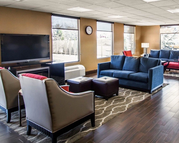 Imagen de los interiores del Hotel Quality Inn & Suites Nj State Capital Area. Foto 16