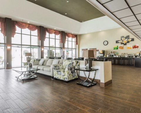 Imagen de los interiores del Hotel Quality Inn & Suites North Montgomery. Foto 6