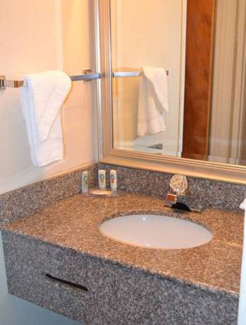 Imagen de la habitación del Hotel Quality Inn & Suites Pensacola Bayview. Foto 4