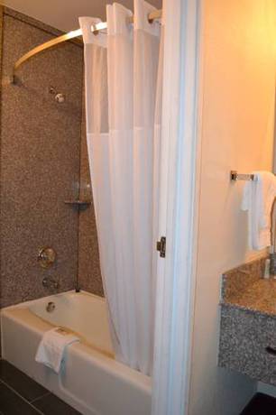Imagen de la habitación del Hotel Quality Inn & Suites Pensacola Bayview. Foto 7