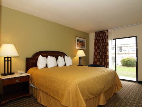 Imagen de la habitación del Hotel Quality Inn & Suites Pensacola Bayview. Foto 8