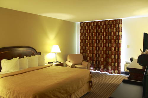 Imagen de la habitación del Hotel Quality Inn & Suites Pensacola Bayview. Foto 11