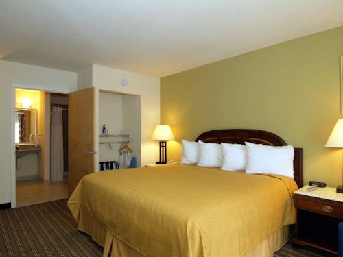 Imagen de la habitación del Hotel Quality Inn & Suites Pensacola Bayview. Foto 12