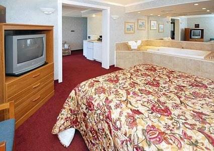 Imagen de la habitación del Hotel Quality Inn & Suites Plattsburgh. Foto 6