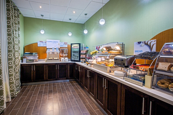 Imagen del bar/restaurante del Hotel Quality Inn & Suites Regina Downtown. Foto 6