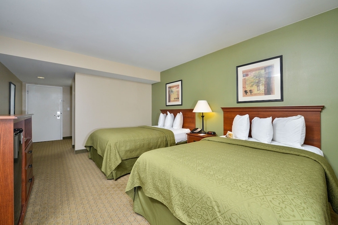 Imagen de la habitación del Hotel Quality Inn & Suites Tampa-Ybor City. Foto 6