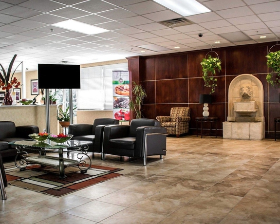 Imagen de los interiores del Hotel Quality Inn & Suites Tampa-Ybor City. Foto 16