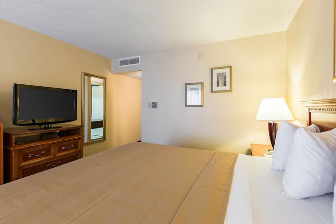 Imagen de la habitación del Hotel Quality Inn and Conference Center I-80 Grand Island. Foto 4