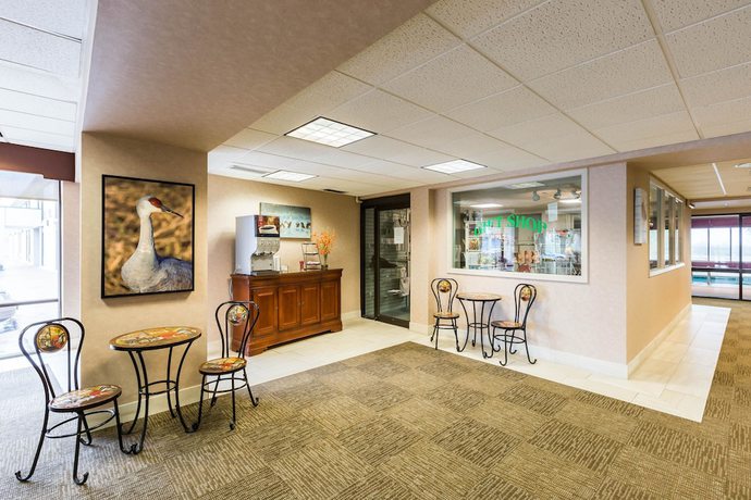 Imagen de los interiores del Hotel Quality Inn and Conference Center I-80 Grand Island. Foto 18