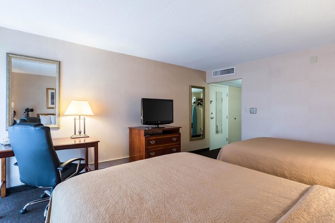 Imagen de la habitación del Hotel Quality Inn and Conference Center I-80 Grand Island. Foto 10