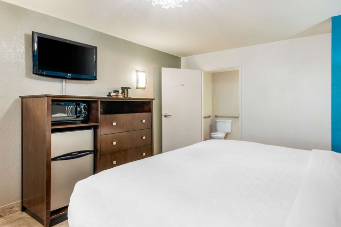 Imagen de la habitación del Hotel Quality Inn and Conference Center Tampa-brandon. Foto 8
