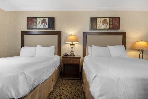 Imagen de la habitación del Hotel Quality Inn and Conference Centre, Midland. Foto 5