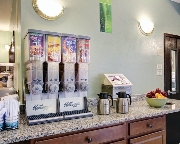 Imagen del bar/restaurante del Hotel Quality Inn and Suites Airport, Austin. Foto 3