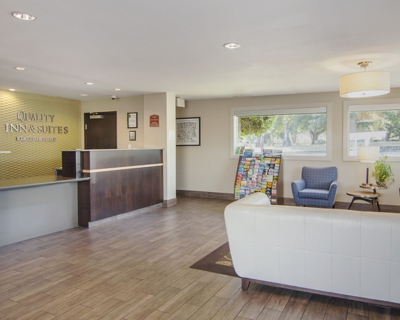Imagen de los interiores del Hotel Quality Inn and Suites Airport, Portland. Foto 14