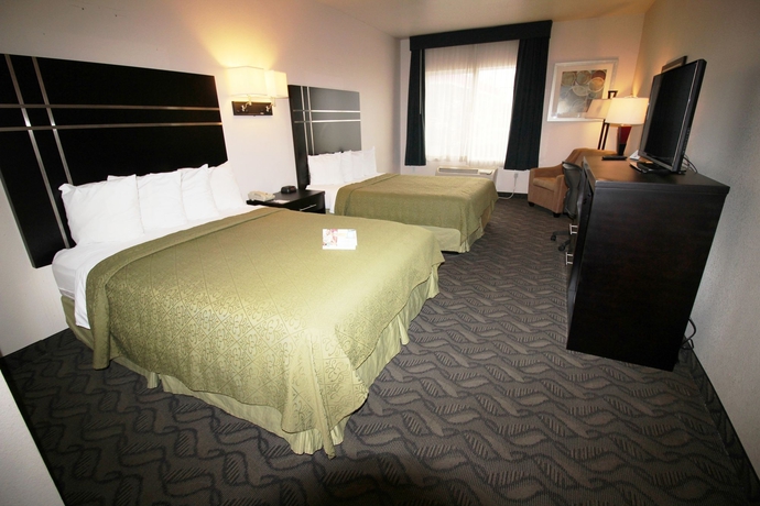 Imagen de la habitación del Hotel Quality Inn and Suites Airport West. Foto 8