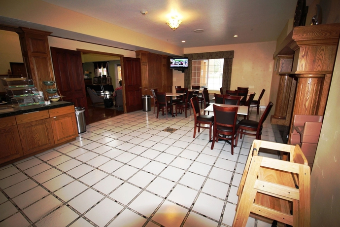 Imagen del bar/restaurante del Hotel Quality Inn and Suites Airport West. Foto 2