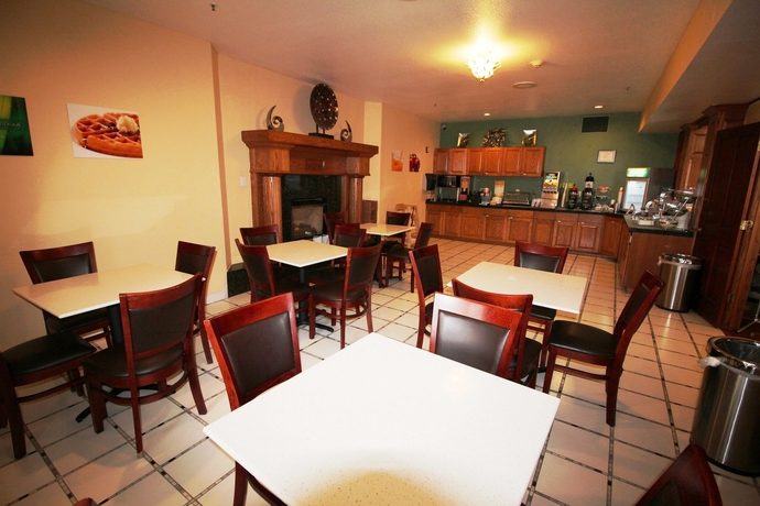 Imagen del bar/restaurante del Hotel Quality Inn and Suites Airport West. Foto 4