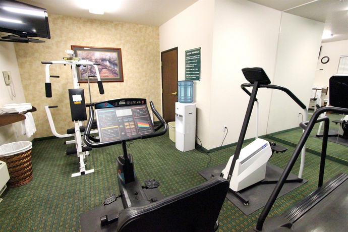 Imagen de los interiores del Hotel Quality Inn and Suites Airport West. Foto 16