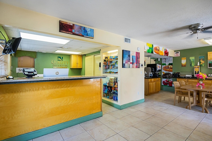 Imagen de los interiores del Hotel Quality Inn and Suites Airport/cruise Port Hollywood. Foto 18
