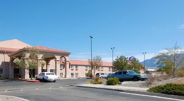Imagen general del Hotel Quality Inn and Suites Albuquerque North Near Balloon Fiesta Park. Foto 2