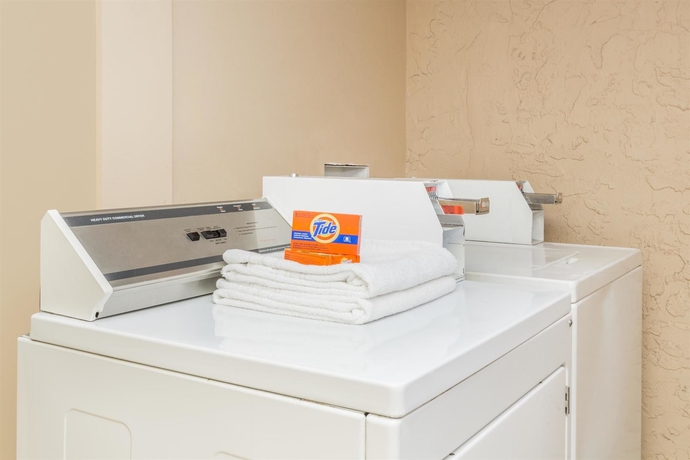 Imagen de los interiores del Hotel Quality Inn and Suites Altamonte Springs Orlando-north. Foto 11