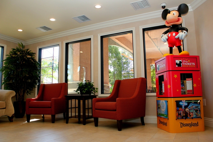 Imagen de los interiores del Hotel Quality Inn and Suites Anaheim Maingate. Foto 12