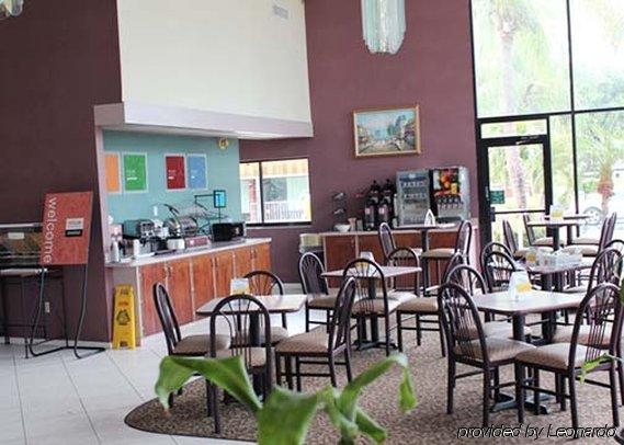 Imagen general del Hotel Quality Inn and Suites At Tropicana Field. Foto 5