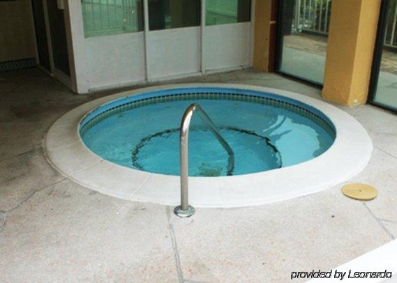 Imagen general del Hotel Quality Inn and Suites At Tropicana Field. Foto 7