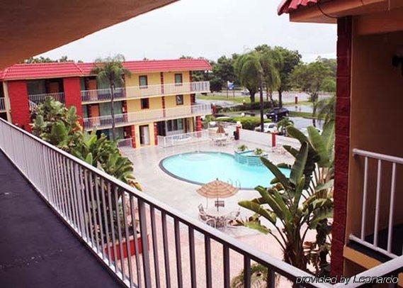 Imagen general del Hotel Quality Inn and Suites At Tropicana Field. Foto 8