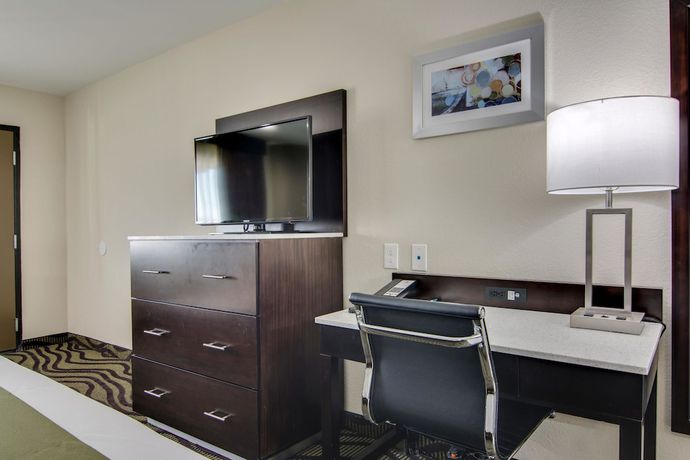 Imagen de la habitación del Hotel Quality Inn and Suites Athens University Area. Foto 13