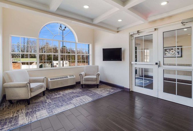 Imagen de los interiores del Hotel Quality Inn and Suites Augusta Fort Eisenhower Area. Foto 18