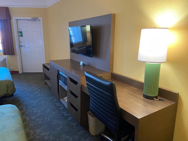 Imagen de la habitación del Hotel Quality Inn and Suites Beachfront. Foto 11