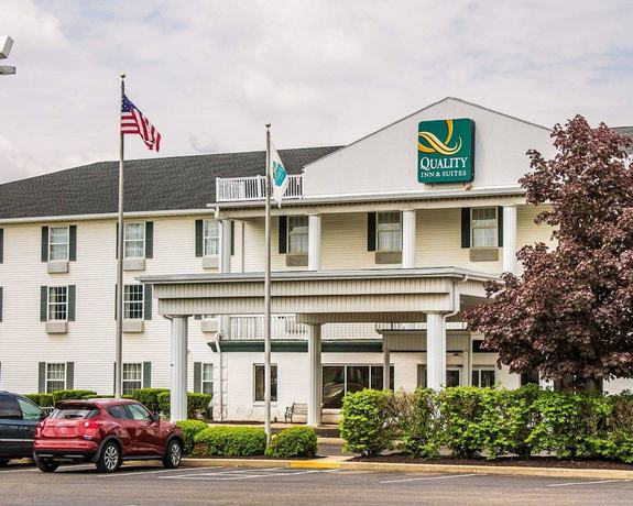 Imagen general del Hotel Quality Inn and Suites Bellville - Mansfield. Foto 1