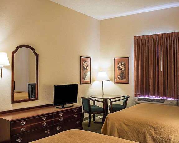 Imagen de la habitación del Hotel Quality Inn and Suites Bellville - Mansfield. Foto 8