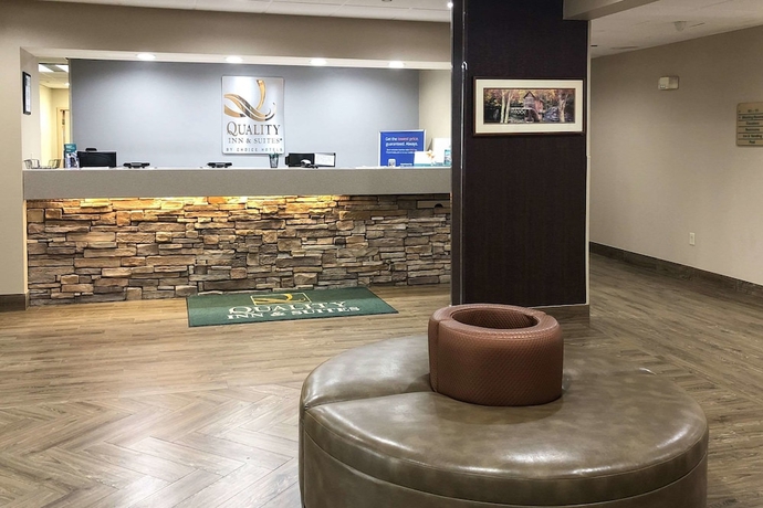 Imagen de los interiores del Hotel Quality Inn and Suites Boone - University Area. Foto 16