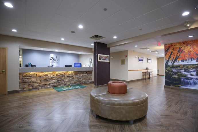 Imagen de los interiores del Hotel Quality Inn and Suites Boone - University Area. Foto 17