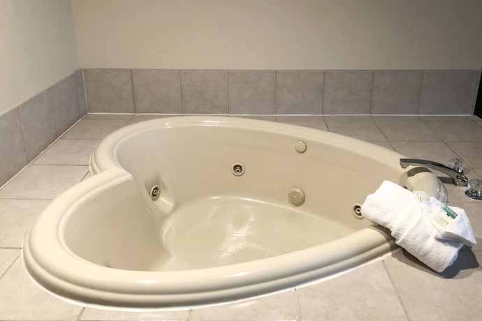 Imagen de la habitación del Hotel Quality Inn and Suites Boone - University Area. Foto 14