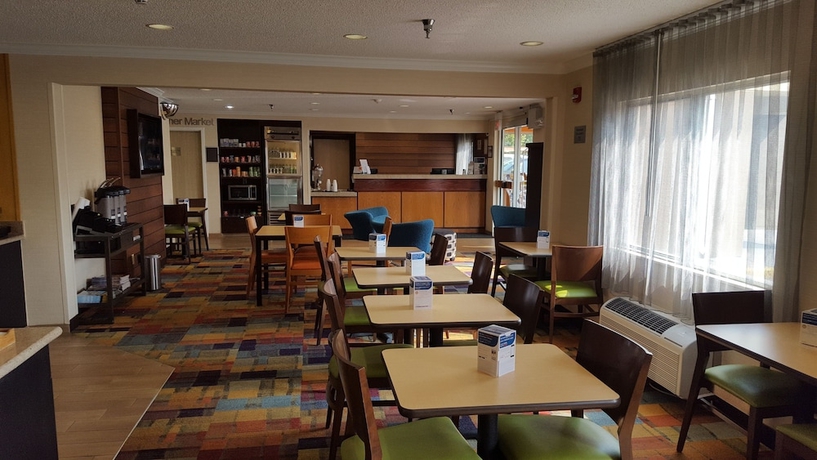 Imagen de los interiores del Hotel Quality Inn and Suites Bozeman. Foto 19