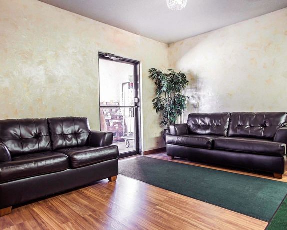 Imagen de los interiores del Hotel Quality Inn and Suites, CHAMPAIGN. Foto 17
