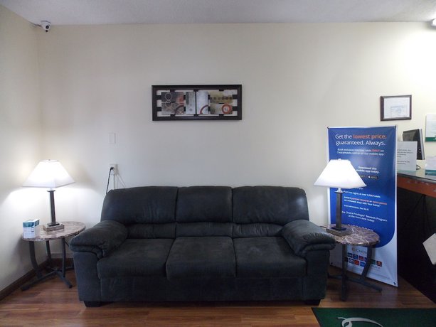 Imagen de los interiores del Hotel Quality Inn and Suites, CHAMPAIGN. Foto 18