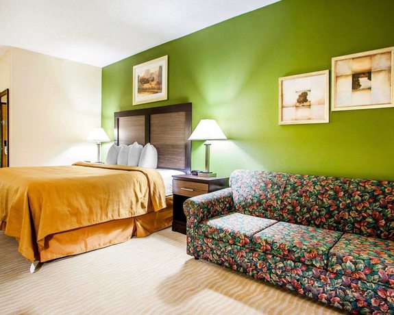 Imagen de la habitación del Hotel Quality Inn and Suites, CHAMPAIGN. Foto 12